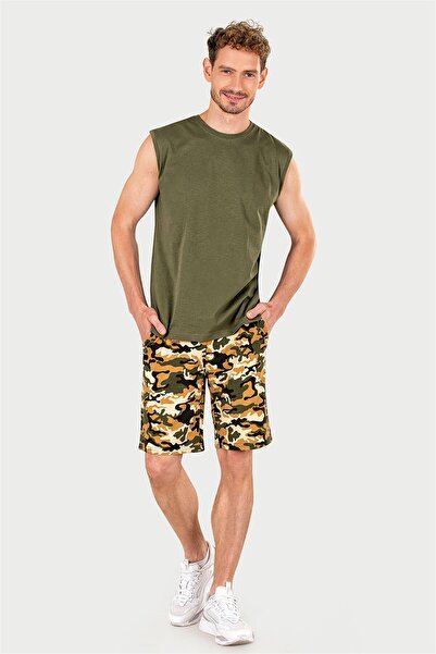 OBJE Men's Green Camouflage Shorts
