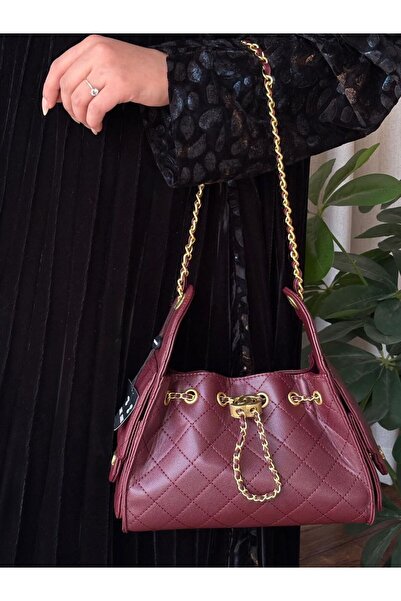 GGGG Shoulder bag with accessories