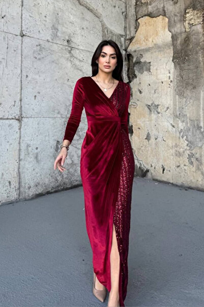 Sindimoda Βελούδινο βραδινό φόρεμα με λεπτομέρεια από παγιέτες και κεντήματα ...