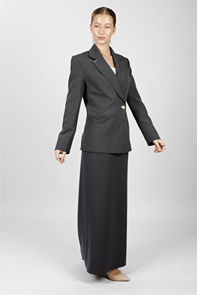 ÖNDER ÖZSOY Pleated Double-Breasted Single-Button Jacket & Square-Pocket Long...