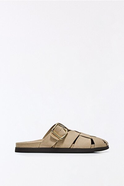 Bershka Bantlı ve tokalı arkası açık terlik