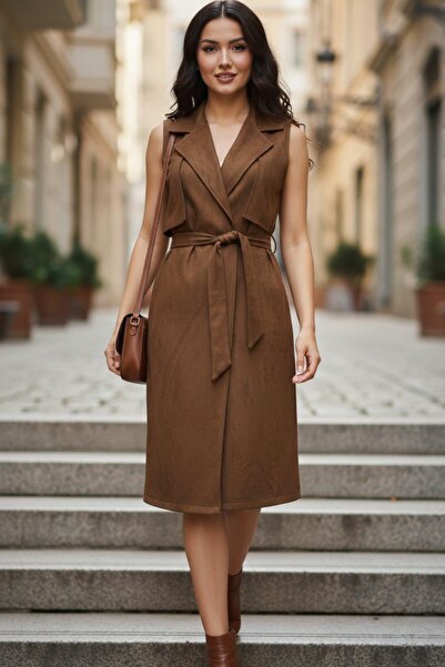 Mossta سترة ميدي بياقة واسعة وربطة عنق - بني