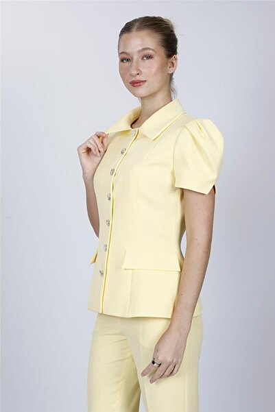 ÖNDER ÖZSOY Shirt Collar Short Sleeve Modern Women's Jacket-Yellow