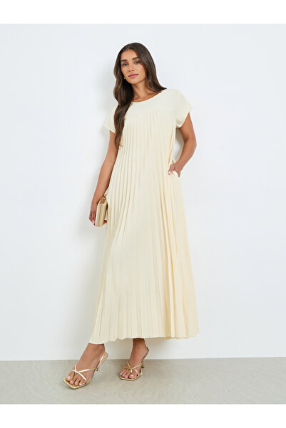 Styli Cream Pleated Maxi Dress with Short Sleeves