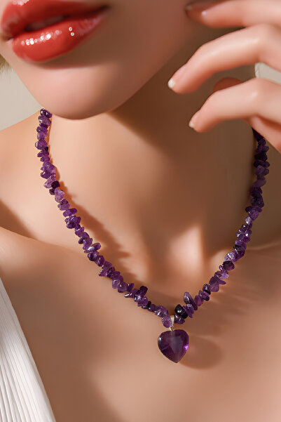 NBS Beautiful Naturel Stones قلادة نسائية مزينة بحجر الجمشت الطبيعي على شكل ق...