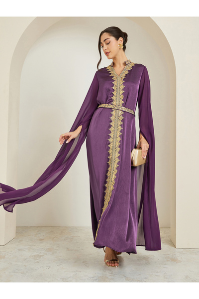 Amirah By Styli جلابيات نسائية مطرزة من الساتان الأرجواني