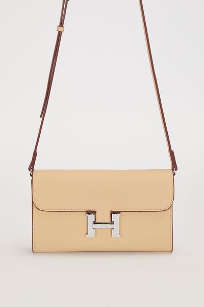 Levidor Mink Edge Stitching Detailed Shoulder Bag