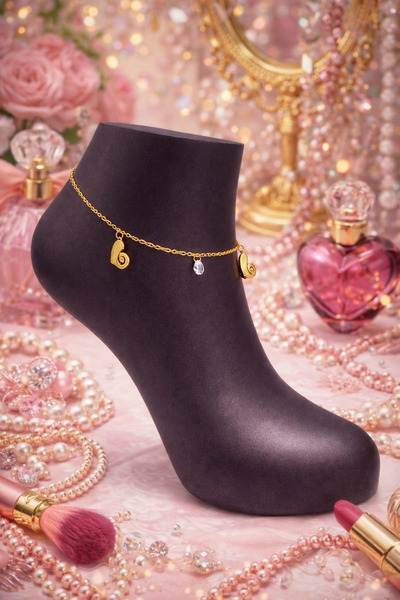 KZNovaStyle 💖   حلية كاحل ذهبية اللون بتفاصيل على شكل قلب مرصعة بالأحجار 💖