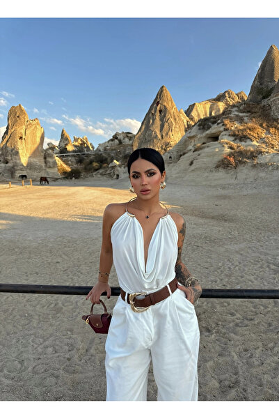 kırmızı butiks Λευκή μπλούζα Nova με αξεσουάρ