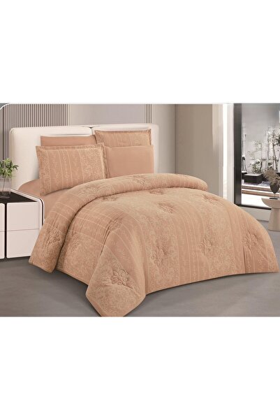 Mark A double bed comforter set with a royal jacquard design, offering elegan...