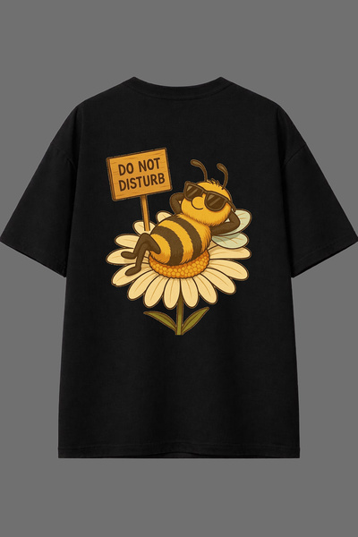 VSRN تي شيرت أسود كبير الحجم مطبوع من الخلف بتصميم لا يُزعج