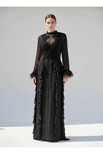 Rabiossa Kadın Güpür İşlemeli ve Tüy Detaylı Şifon Abiye Elbise