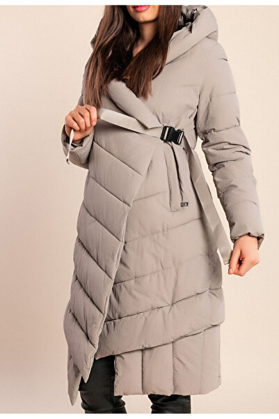Nobrand Women's long beige quilted jacket with hood and buckle belt, thick wi...