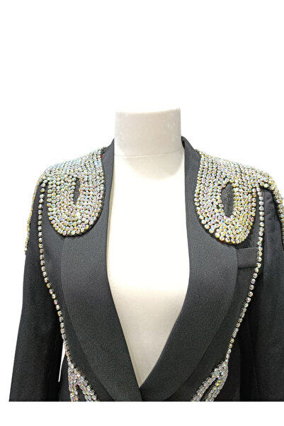 ladina İşlemeli Ceket