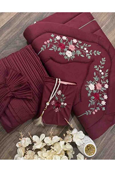 Gerenic A luxurious women's prayer set in burgundy with rose embroidery, incl...