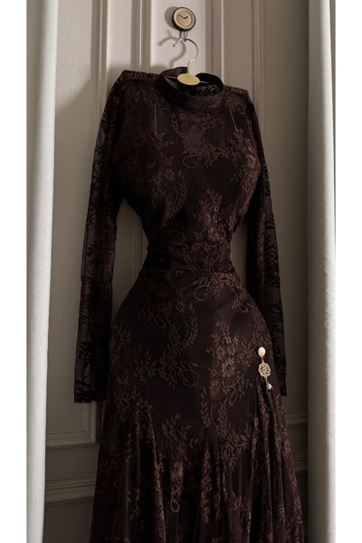 LANMAS The Lace Sultana Dress