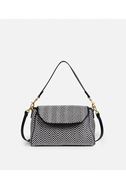 İpekyol Örgü dokulu kapaklı çanta