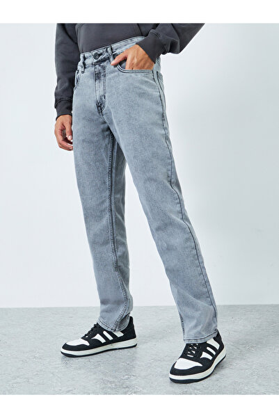 Styli Men Washed Relaxed Fit Stretchable Jeans