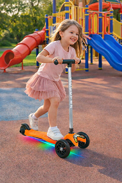 Tois Neo سكوتر جلوبى LED المضيء بثلاث عجلات - 4 مستويات، سكوتر للأطفال قابل ل...