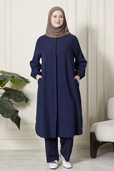 Ferace Women's Plus Size Seersucker Fabric Hidden Button Double Suit