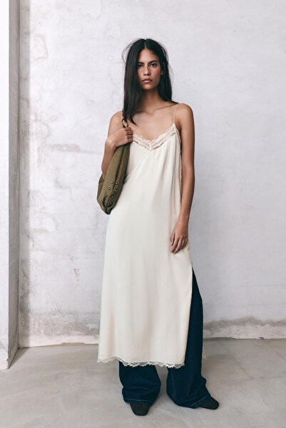 Pull & Bear Midi iç çamaşırı elbise