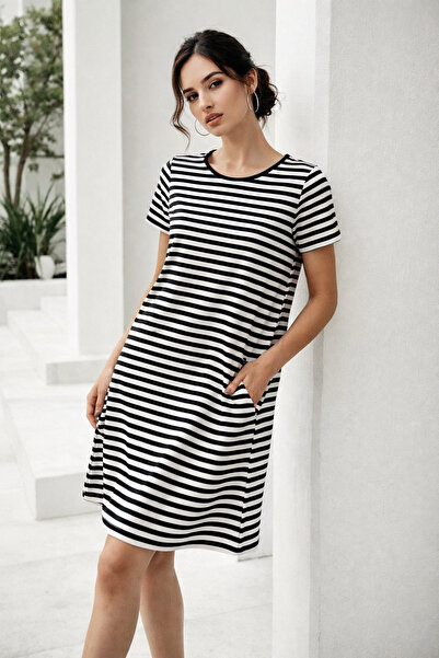 Rich Women's Midi Length Double Pocket Striped Crew Neck Dress