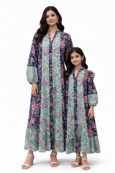 ELLA Mother and daughter jalabiya with a modern Ramadan theme