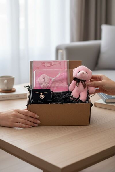 Lapidaria Sevgiliye Romantik Hediye Seti | Hot Flowers, Pembe Ayıcık , Kalpli...