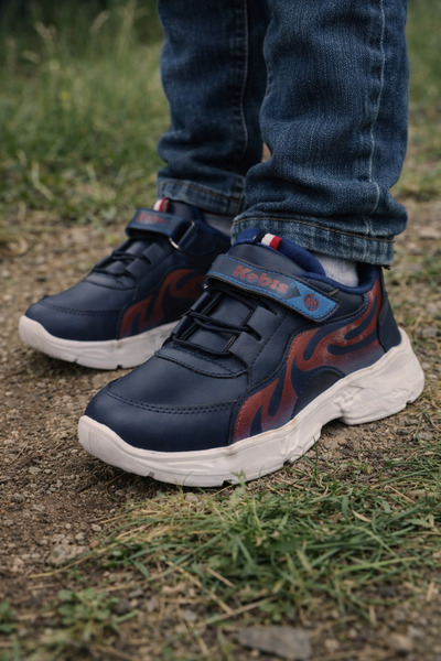 DB Boy's Velcro Sports Shoes