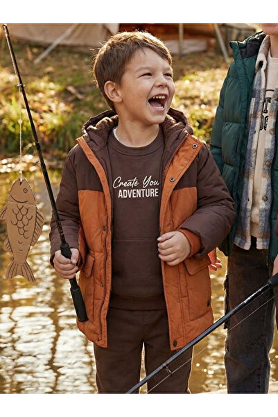 LC Waikiki Rmz Gi̇yi̇m Farkiyla Hooded Boys' Puffer Jacket