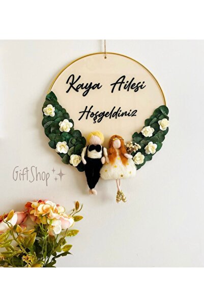 KB-GİFTSHOP Gold detaylı keçe bebekler,okalipts ve gül ile süslenmiş dış kapı...