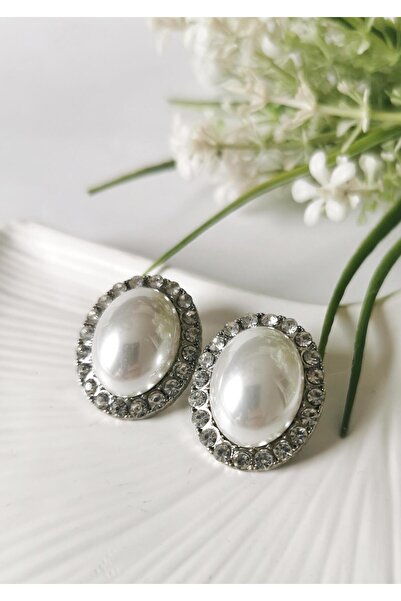 Halley Concept Pearl detailed zircon stone oval silver color earrings