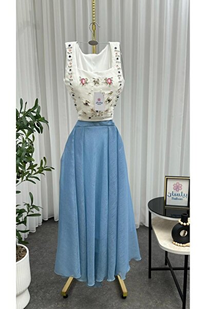 Bailsan Two-piece set with an elegant design