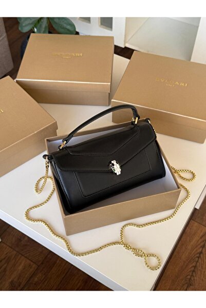 GGGG Bags with their accessories