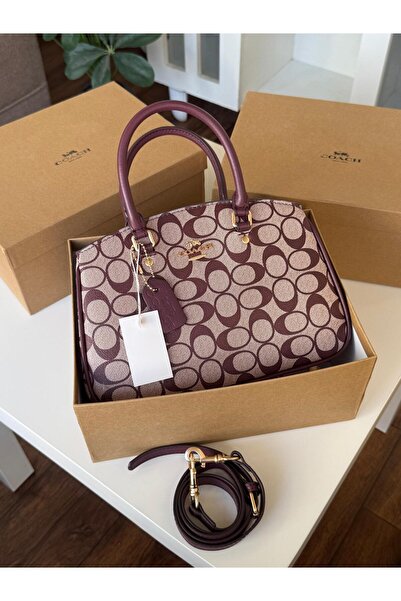 GGGG شنط معا ملحقاتها