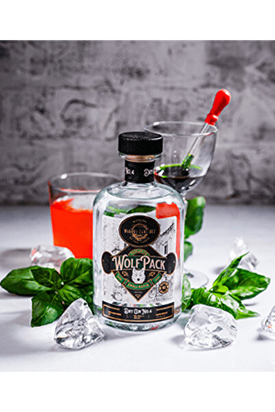 Magura Zamfirei Wolfpack Gin Dry Nr. 4 700ml, 40%vol.
