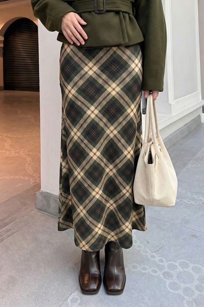 InStyle Plaid Patterned Khaki Satin Skirt