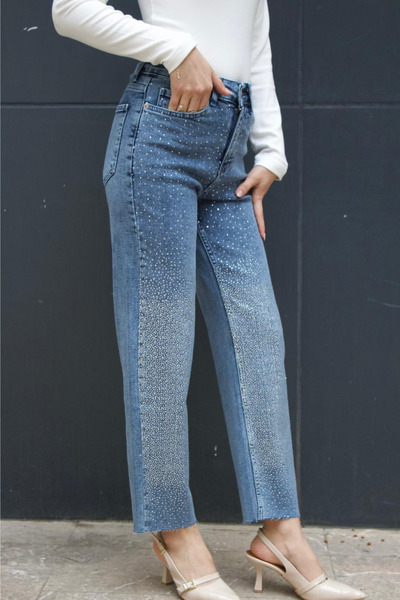 thesunfyre Women's Pipe Leg Shiny Stone Light Blue Jeans