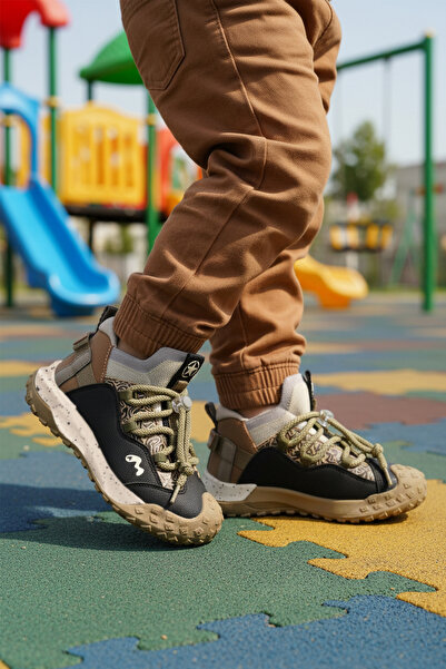 Marco Kids حذاء رياضي للأطفال من ماركو كيدز 22675 F باللون الأسود المنك