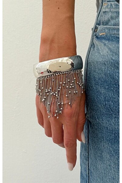 AychaAksesuar Marka model gümüş renk zincirli püsküllü bileklik kelepçe