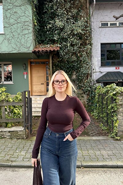 lizge giyim Cycling Neck Finger Pass Detail Tshirt