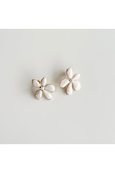 Vesce Atelier Cream Flower Enamel Earrings