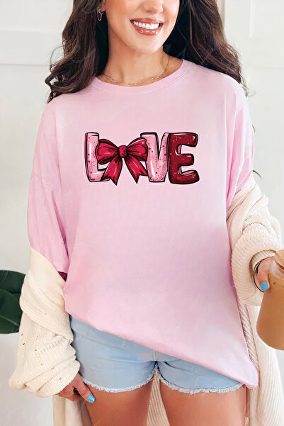 Sarah's Boutique Women's T-shirt – 100% cotton – Valentine's Day "Love Bow"