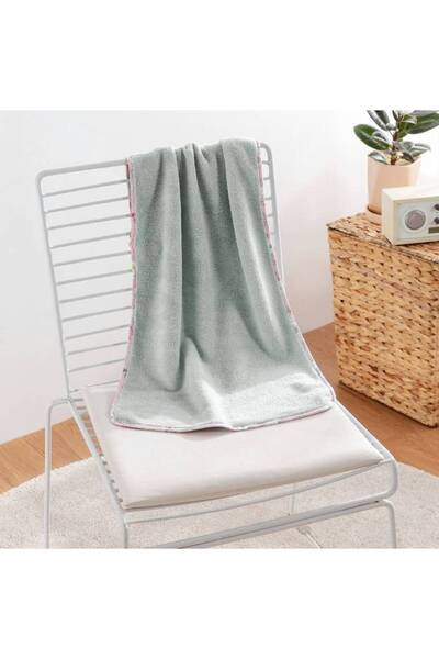 REEFI Elegant Pistachio Green Towel - Face