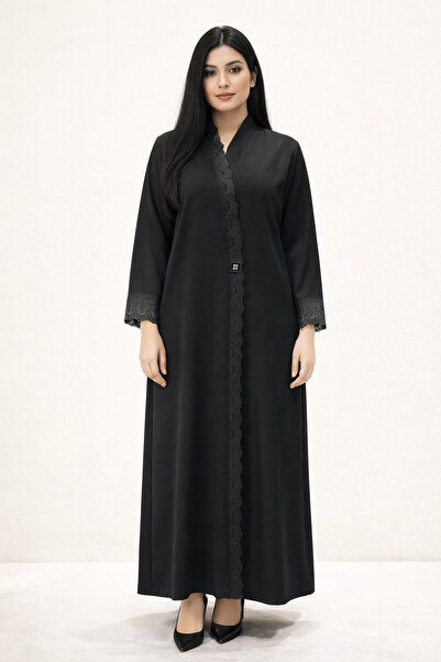 Elegant A black balloon-patterned abaya decorated with lace, delivered with a...