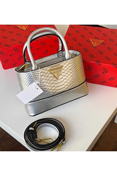 GGGG Handbag with accessories