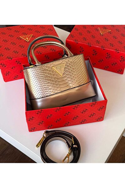 GGGG Handbag with accessories