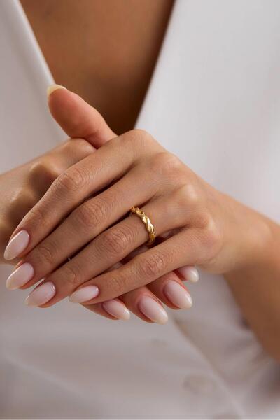 Tufanlar Kuyumculuk 8 Ayar Ajda Yüzük