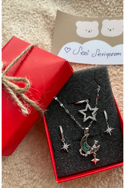 Barila Luxe 2'Li Set Çelik Sallantılı Kolye Ve 3'Lü Yıldız Küpe Silver (Kutu ...