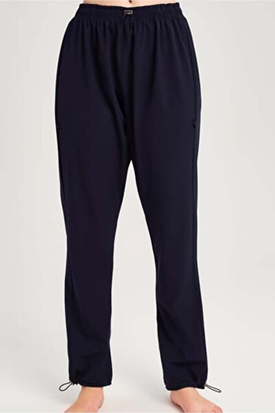 Haşema Pantaloni negri din țesătură elastică din Lycra